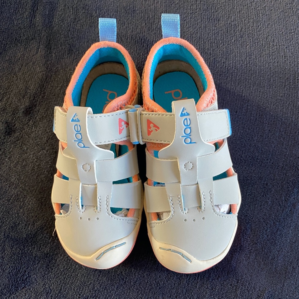 Sam Sneakers, size youth 9